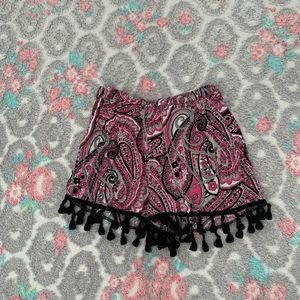 patterned xhilaration shorts